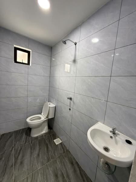 Semi-Detached House for Sale in Johor Bahru (Johor) - Pauline Ng - Bathroom - PropertyGuru.com.my