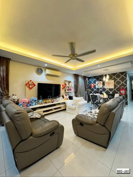 Cluster House for Sale in Taman Aman Perdana (Kapar) - Mason Chiah - Living Room - PropertyGuru.com.my