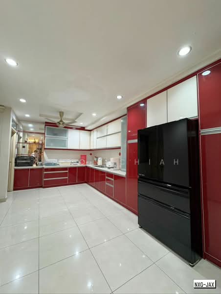 Cluster House for Sale in Taman Aman Perdana (Kapar) - Mason Chiah - Kitchen - PropertyGuru.com.my