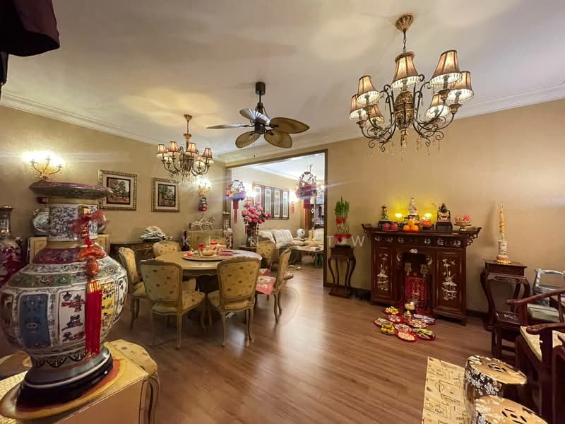 Rumah Teres 3-Tingkat untuk Dijual di Taman Tasik Indah Mewah (Batu) - Kiing TW - Dining Room - PropertyGuru.com.my