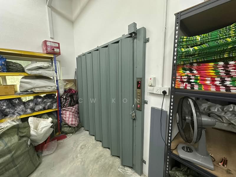 Shop for Sale in Chow Kit (KL City Centre) - CW Kong - Interior - PropertyGuru.com.my