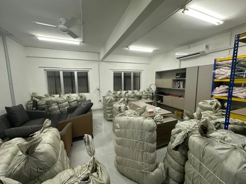 Shop for Sale in Chow Kit (KL City Centre) - CW Kong - Interior - PropertyGuru.com.my