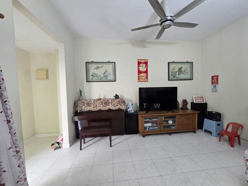 Rumah Teres 3-Tingkat untuk Dijual di Taman Tasik Indah Mewah (Batu) - Kiing TW - Living Room - PropertyGuru.com.my