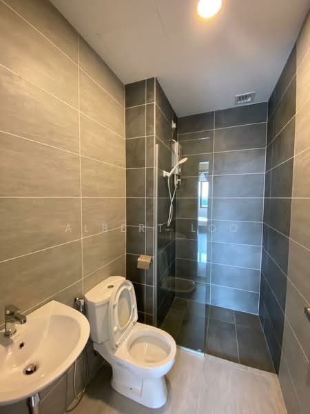 Servis Apartment untuk Disewa di Utropolis Urbano - Albert Loo - Bathroom - PropertyGuru.com.my