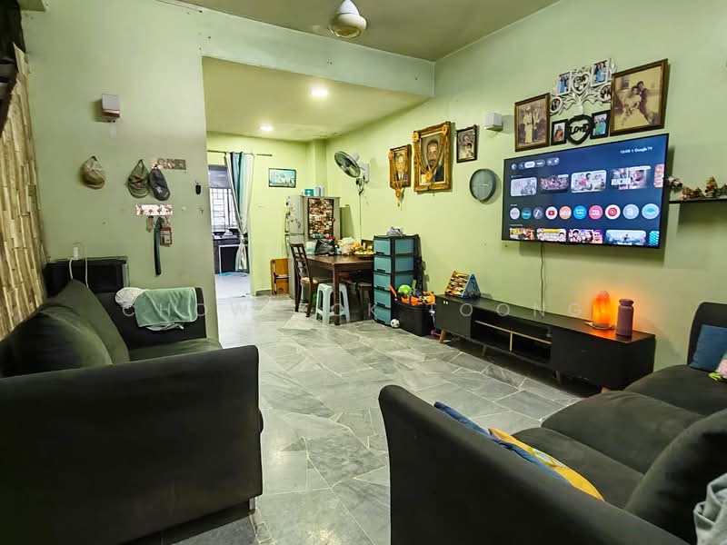 Rumah Teres 2-Tingkat untuk Dijual di Puchong (Selangor) - Chow Kok Toong - Living Room - PropertyGuru.com.my