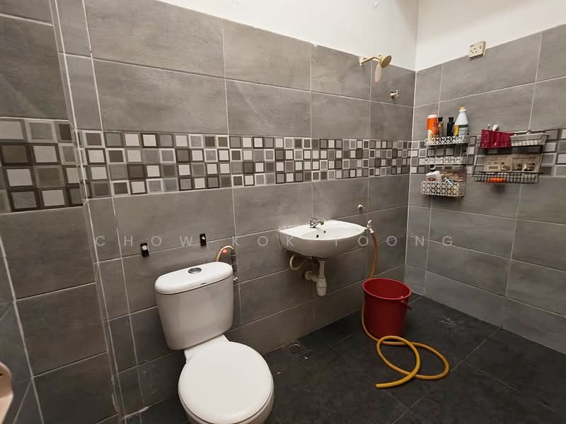 Rumah Teres 2-Tingkat untuk Dijual di Puchong (Selangor) - Chow Kok Toong - Bathroom - PropertyGuru.com.my