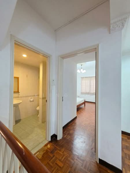 Rumah Teres 3-Tingkat untuk Dijual di Taman Tasik Indah Mewah (Batu) - Kiing TW - Bathroom - PropertyGuru.com.my