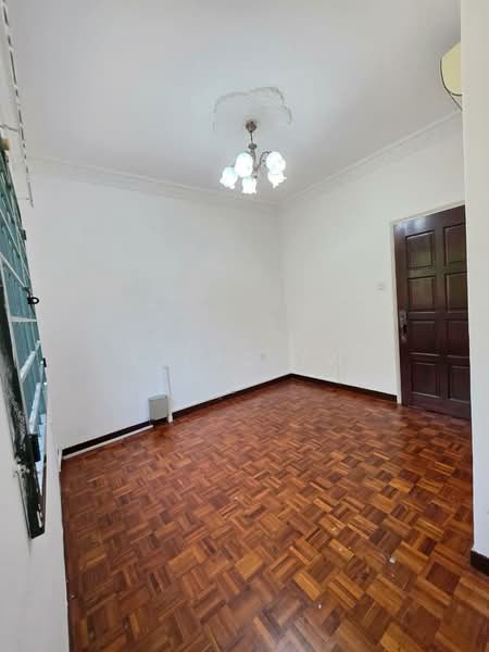 Rumah Teres 3-Tingkat untuk Dijual di Taman Tasik Indah Mewah (Batu) - Kiing TW - Interior - PropertyGuru.com.my