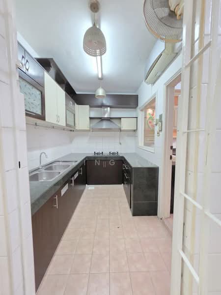 Rumah Teres 3-Tingkat untuk Dijual di Taman Tasik Indah Mewah (Batu) - Kiing TW - Kitchen - PropertyGuru.com.my