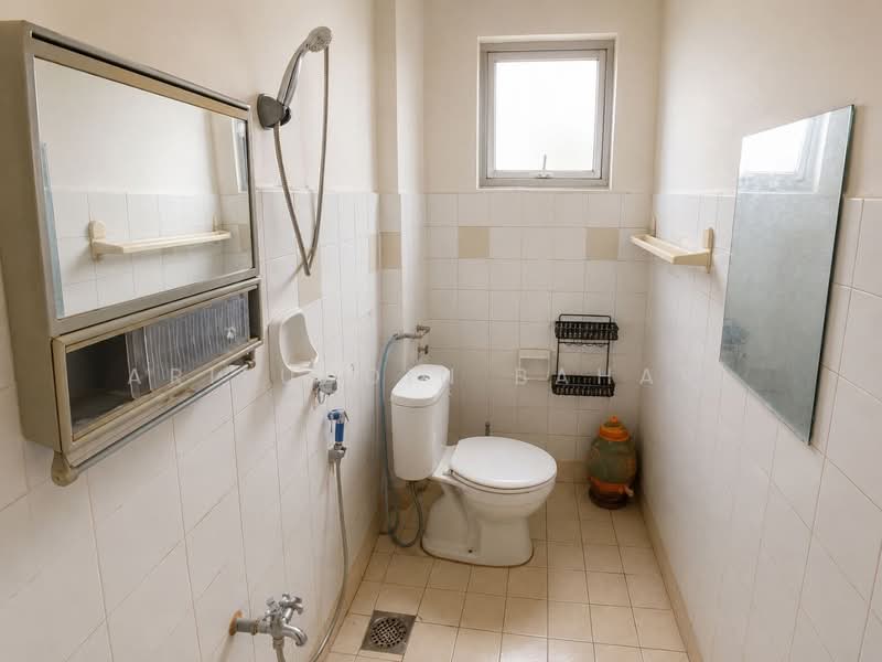 Apartment for Sale at Pangsapuri Seri Mawar - Arifuddin Bahari - Bathroom - PropertyGuru.com.my
