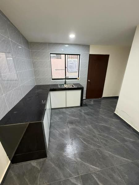 Rumah Teres 2 Tingkat untuk Dijual di Bandar Baru Permas Jaya (Permas Jaya) - May Lee - Kitchen - PropertyGuru.com.my