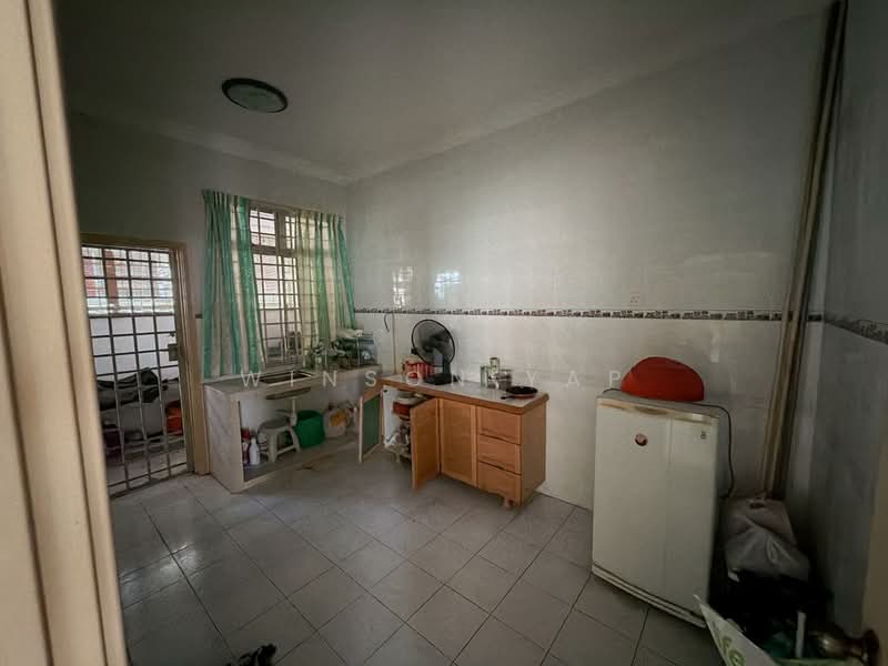 2-storey Terraced House for Sale in Taman Seri Orkid (Skudai) - Winson Yap - Kitchen - PropertyGuru.com.my
