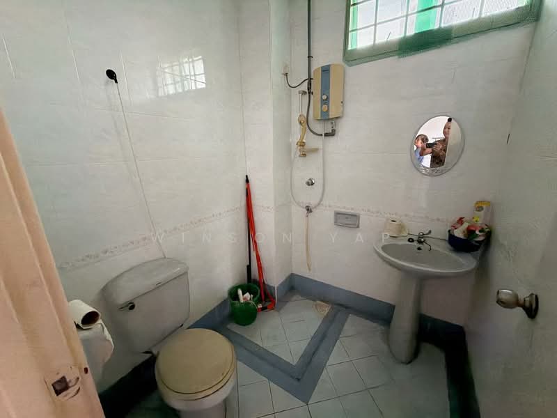 2-storey Terraced House for Sale in Taman Seri Orkid (Skudai) - Winson Yap - Bathroom - PropertyGuru.com.my