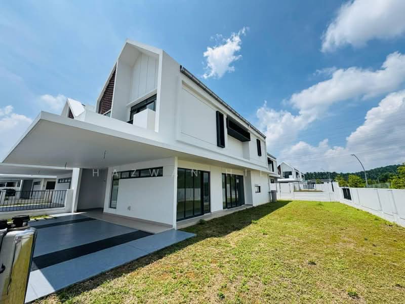 Semi-Detached House for Sale in Elmina (Shah Alam) - Hazwan Hilmi - Exterior - PropertyGuru.com.my