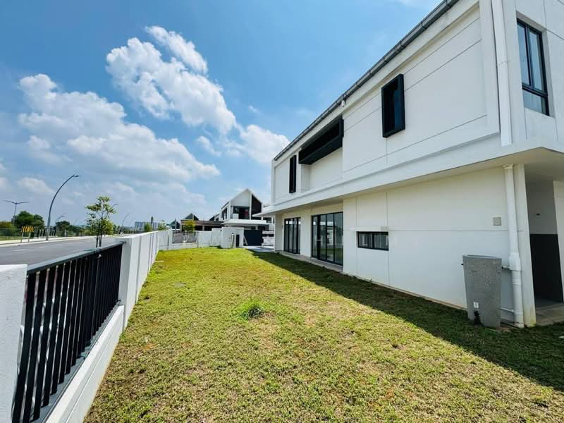 Semi-Detached House for Sale in Elmina (Shah Alam) - Hazwan Hilmi - Exterior - PropertyGuru.com.my