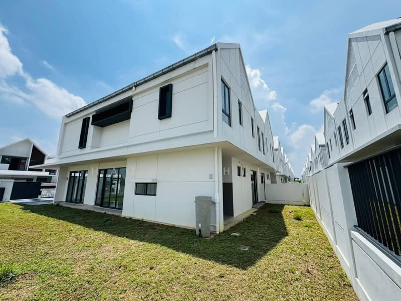 Semi-Detached House for Sale in Elmina (Shah Alam) - Hazwan Hilmi - Exterior - PropertyGuru.com.my