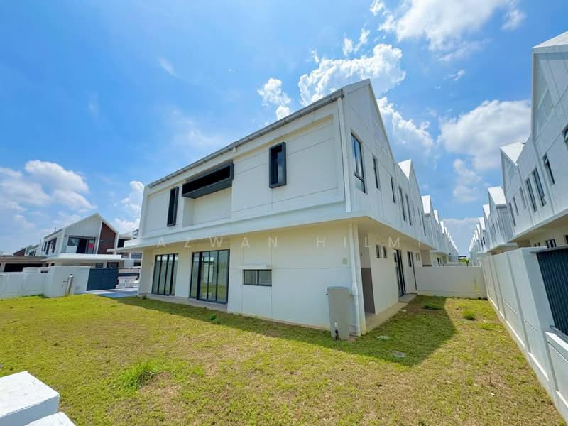 Semi-Detached House for Sale in Elmina (Shah Alam) - Hazwan Hilmi - Exterior - PropertyGuru.com.my