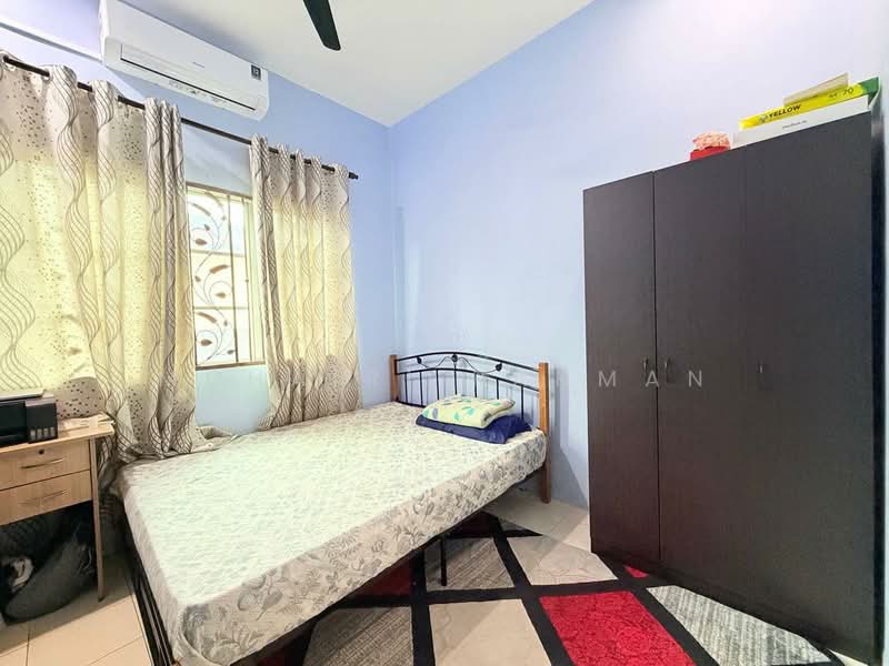 Semi-Detached House for Sale in Meru (Klang) - Muhairi Rahman - Bedroom - PropertyGuru.com.my