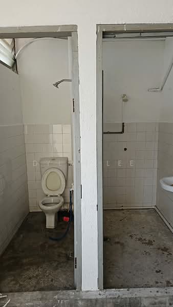 Factory for Rent in Bukit Minyak (Penang) - Dylan Lee - Bathroom - PropertyGuru.com.my