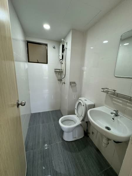 Condominium for Rent at Vista Millennium Condominium - Yi Jun - Bathroom - PropertyGuru.com.my