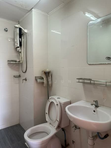 Condominium for Rent at Vista Millennium Condominium - Yi Jun - Bathroom - PropertyGuru.com.my