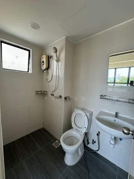 Condominium for Rent at Vista Millennium Condominium - Yi Jun - Bathroom - PropertyGuru.com.my