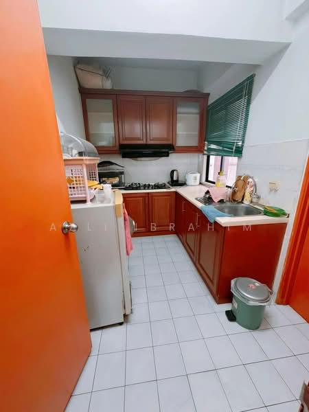 Kondominium untuk Dijual di Sri Pelangi Condominiums - Azli Ibrahim - Kitchen - PropertyGuru.com.my