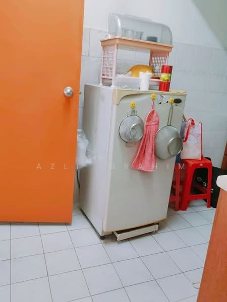 Kondominium untuk Dijual di Sri Pelangi Condominiums - Azli Ibrahim - Kitchen - PropertyGuru.com.my