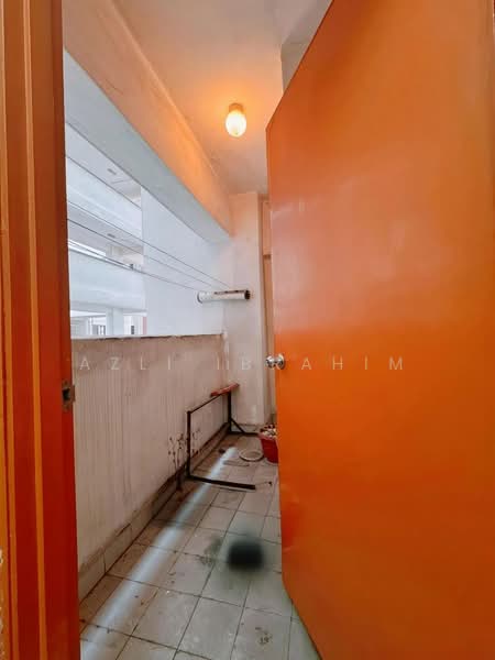 Kondominium untuk Dijual di Sri Pelangi Condominiums - Azli Ibrahim - Balcony - PropertyGuru.com.my