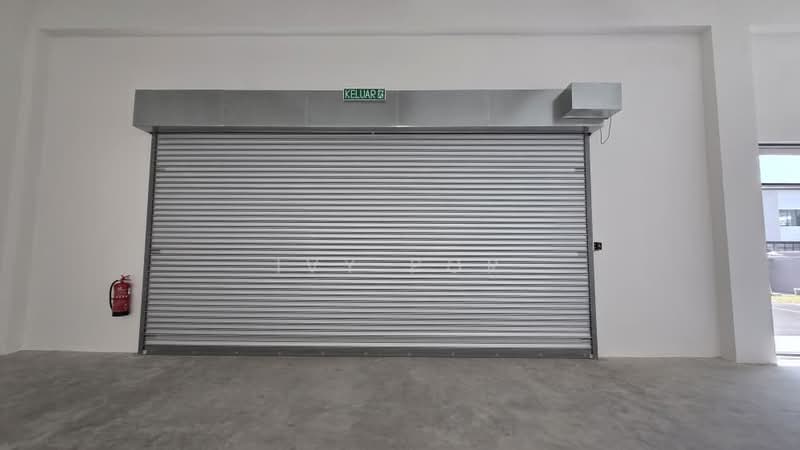 Warehouse for Sale in Taman Perindustrian Air Hitam (Klang) - Ivy Por - Entrance - PropertyGuru.com.my