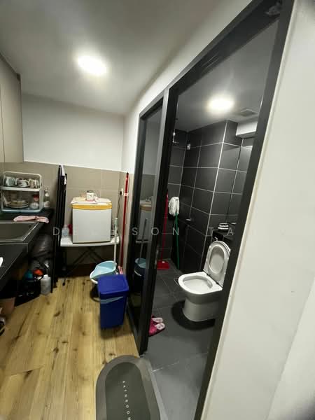 Pejabat untuk Disewa di Mutiara Central (Cheras) - Deckson Tan - Bathroom - PropertyGuru.com.my