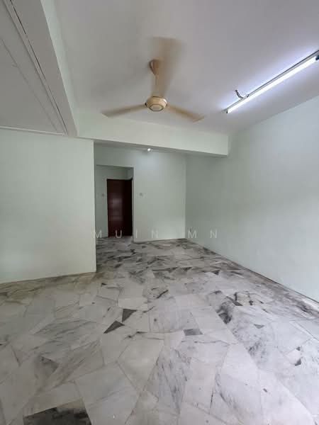2-storey Terraced House for Sale in Usj 1 (Subang Jaya) - Muin Mn - Living Room - PropertyGuru.com.my