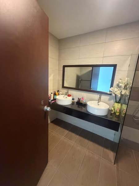 Servis Apartment untuk Dijual di Molek Regency - Eva Yeo - PropertyGuru.com.my