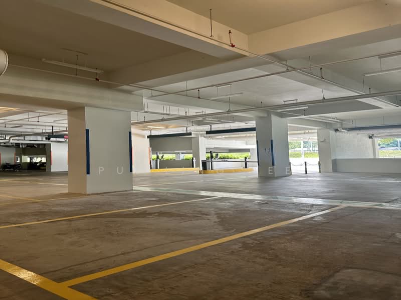 Shop / Office for Rent in Taman Sains Selangor (Kota Damansara) - Pui Ling Lee - Car Park - PropertyGuru.com.my