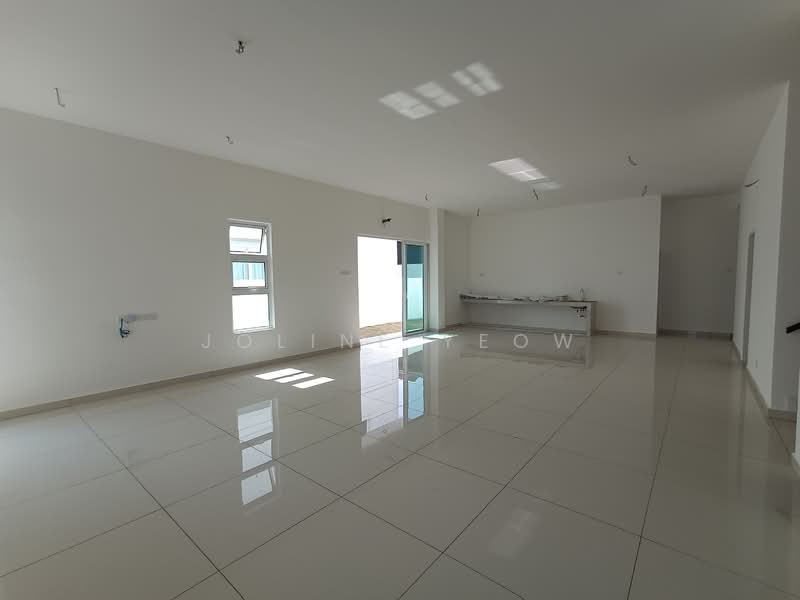 Semi-Detached House for Sale in Ipoh (Perak) - Joline YEOW - Living Room - PropertyGuru.com.my