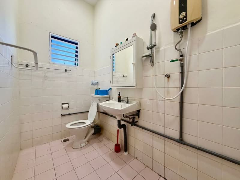 Bungalow for Sale in Tanjung Bungah (Penang) - Ping Koay - Bathroom - PropertyGuru.com.my