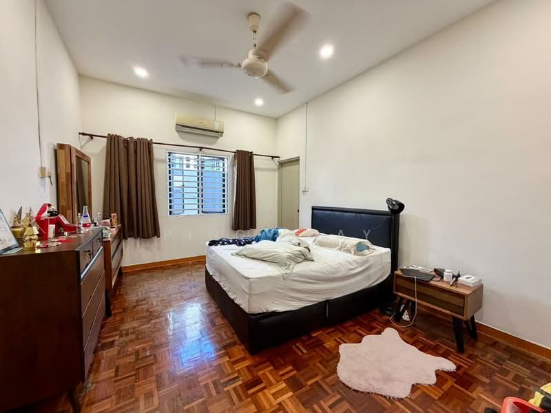 Bungalow for Sale in Tanjung Bungah (Penang) - Ping Koay - Bedroom - PropertyGuru.com.my