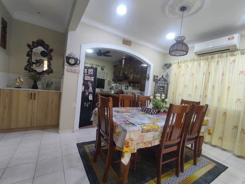 Rumah Teres 2 Tingkat untuk Dijual di Seri Kembangan (Selangor) - Angel Tan - Dining Room - PropertyGuru.com.my
