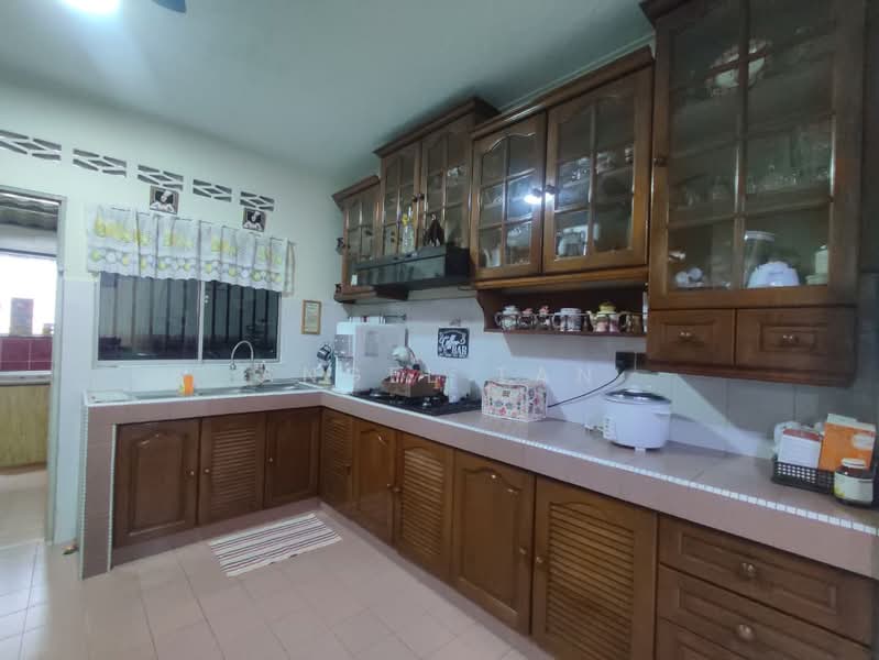 Rumah Teres 2 Tingkat untuk Dijual di Seri Kembangan (Selangor) - Angel Tan - Kitchen - PropertyGuru.com.my