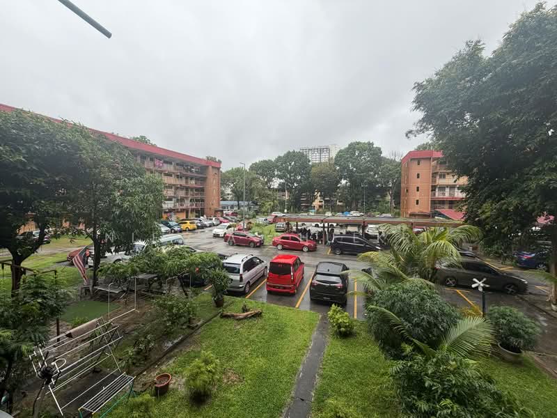 Rumah Flat untuk Dijual di Flat Taman Melati - Niesya Shuekry - Exterior - PropertyGuru.com.my