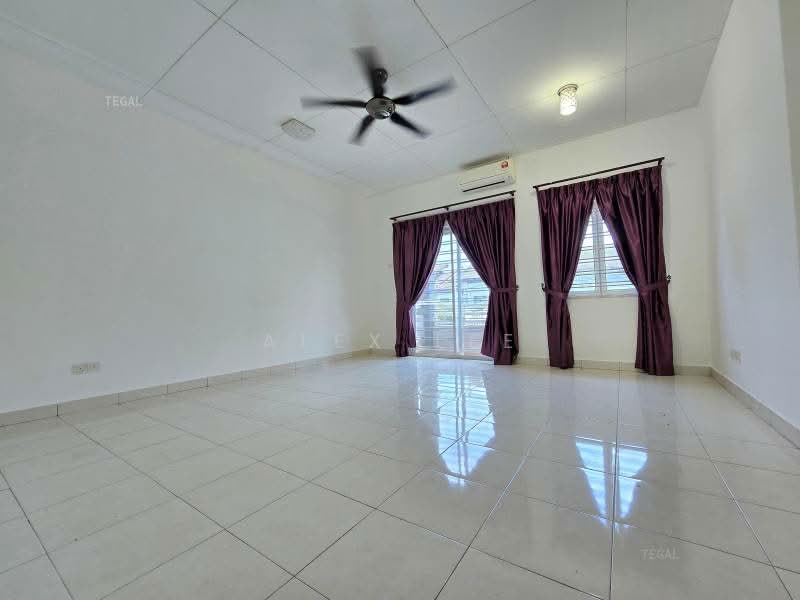 Rumah Teres untuk Dijual di Bandar Puteri Klang (Klang) - Alex Lee - Living Room - PropertyGuru.com.my