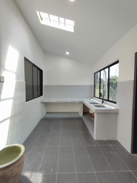1-storey Terraced House for Sale in Skudai (Johor) - Jin Teok - Kitchen - PropertyGuru.com.my