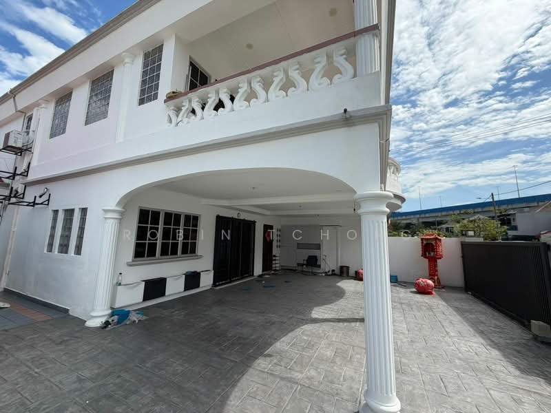 Rumah Teres 2 Tingkat untuk Dijual di Ampang (Selangor) - Robin Tchong - Exterior - PropertyGuru.com.my