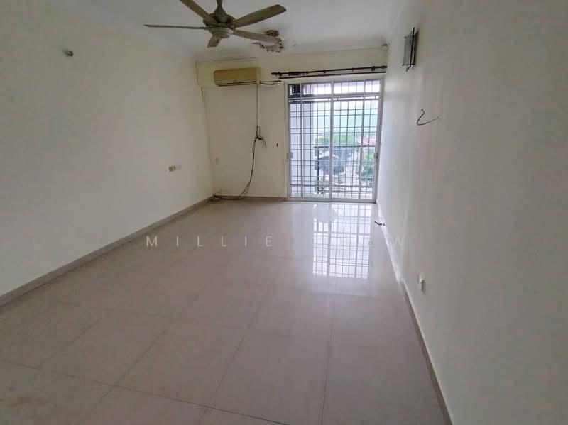 Apartment for Sale at Halaman Kristal - Millie Chew - Living Room - PropertyGuru.com.my