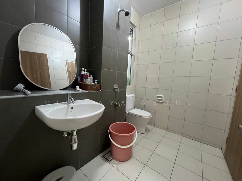 Terraced House for Sale in Sepang (Selangor) - Cik Maya Abdul - Bathroom - PropertyGuru.com.my