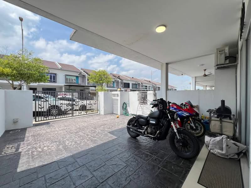 Terraced House for Sale in Sepang (Selangor) - Cik Maya Abdul - Exterior - PropertyGuru.com.my