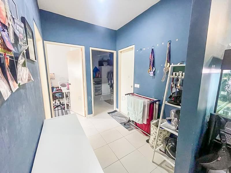 Apartment for Sale at De Bayu Apartment - Bernard Tay - Corridor - PropertyGuru.com.my