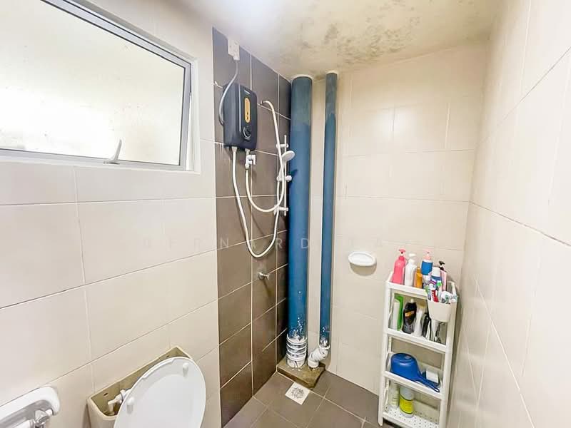 Apartment for Sale at De Bayu Apartment - Bernard Tay - Bathroom - PropertyGuru.com.my