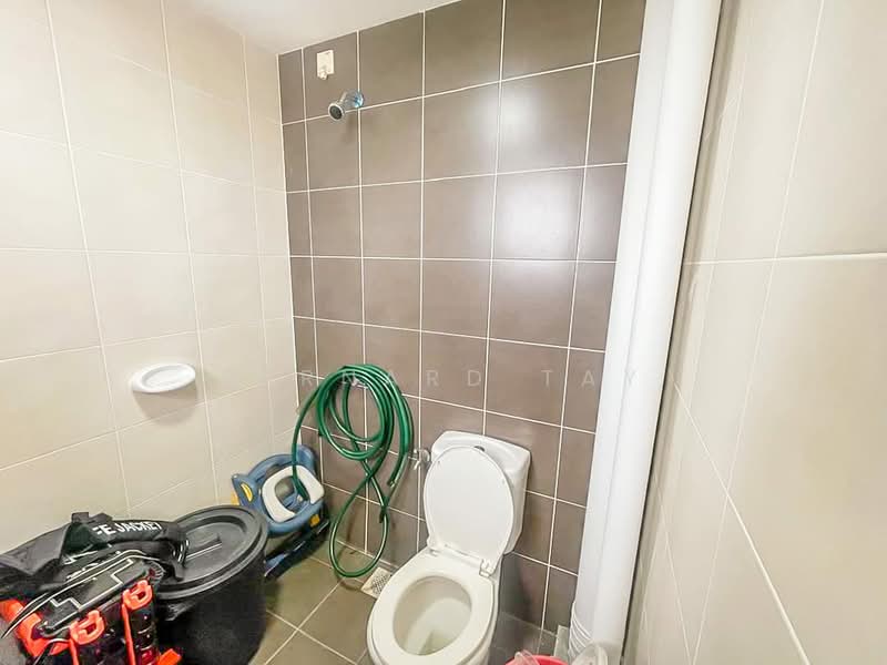 Apartment for Sale at De Bayu Apartment - Bernard Tay - Bathroom - PropertyGuru.com.my