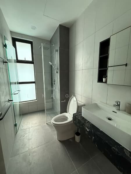 Servis Apartment untuk Disewa di Ruby Seapark - Lena Green - Bathroom - PropertyGuru.com.my